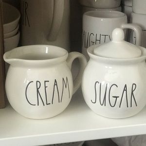 Rae Dunn Cream and Sugar set